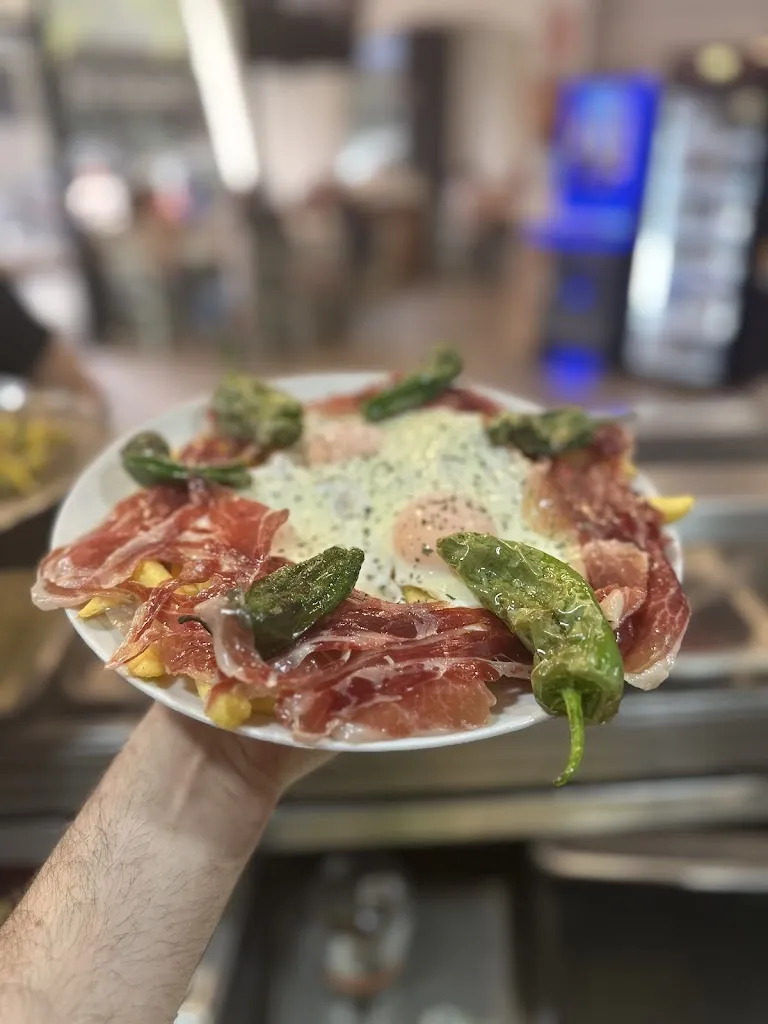 Menu_GEORGIE’S BAR & GRILL_Vadillo_image_8