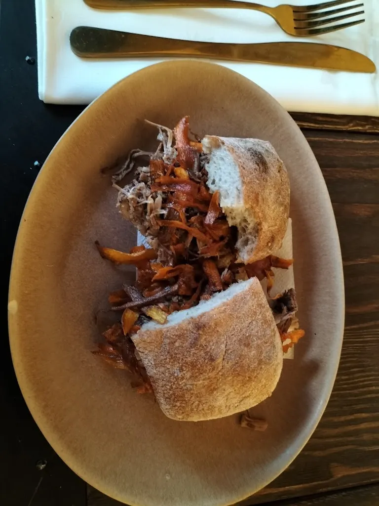 Menu_𝐀𝐦𝐚𝐥𝐢𝐚 𝐄𝐦 𝐕𝐢𝐚𝐧𝐚_Viana de Duero_image_5