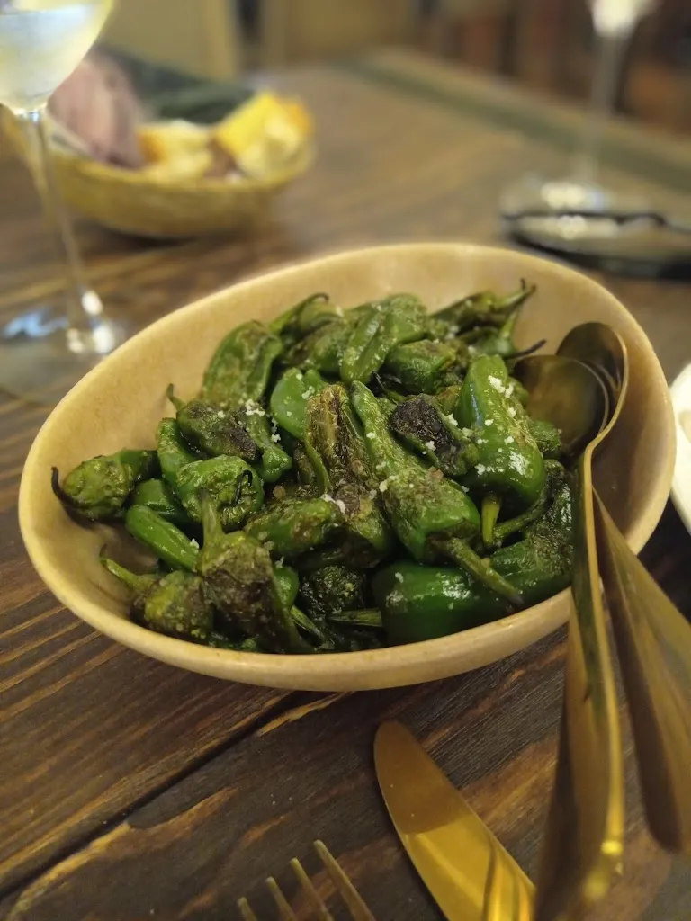 Menu_𝐀𝐦𝐚𝐥𝐢𝐚 𝐄𝐦 𝐕𝐢𝐚𝐧𝐚_Viana de Duero_image_8