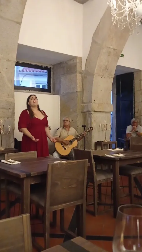 𝐀𝐦𝐚𝐥𝐢𝐚 𝐄𝐦 𝐕𝐢𝐚𝐧𝐚_Viana de Duero_slider_image_2