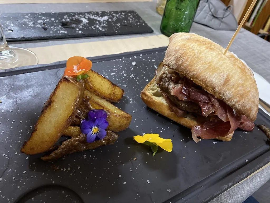 Bar Albinyana_Albinyana_slider_image_2