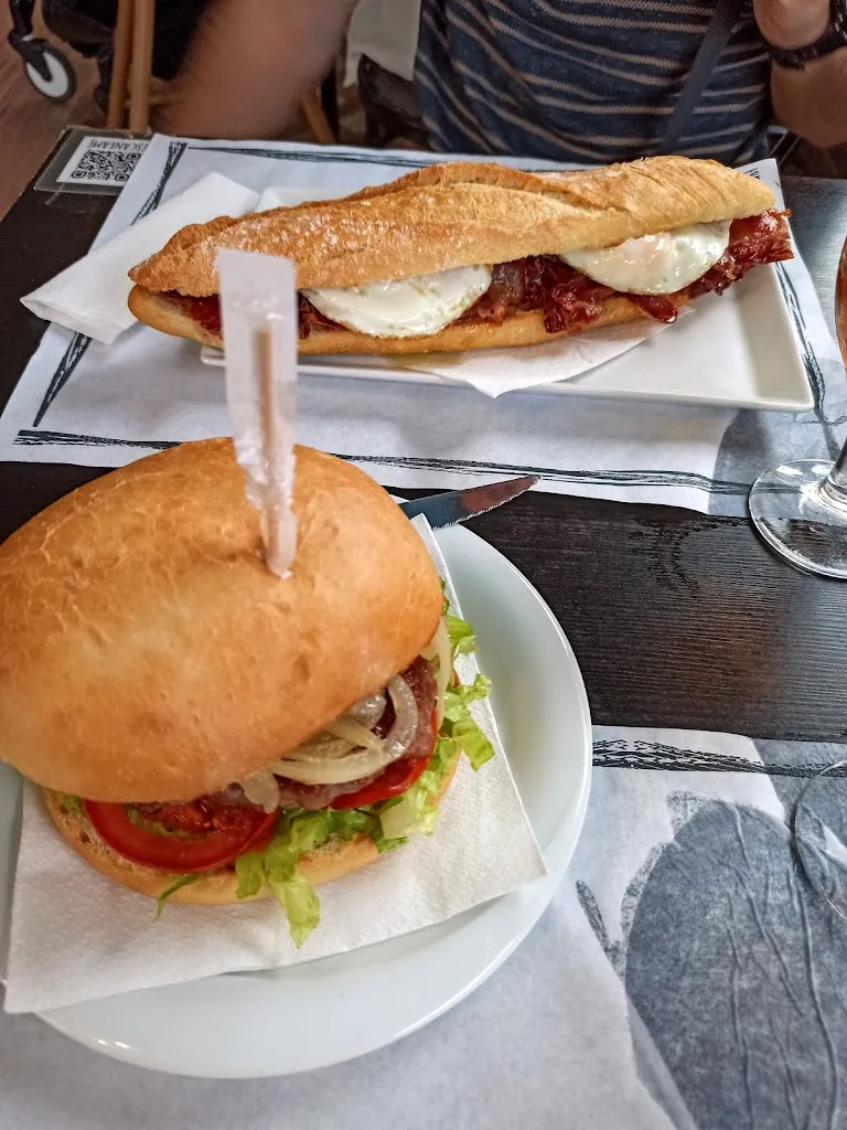 Bar Restaurant Xitxarel·lo_Alcover_slider_image_3