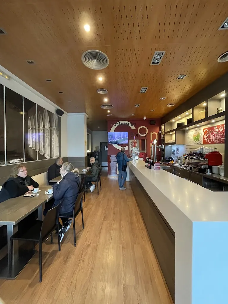 BAR Colomí restaurant in Alcover