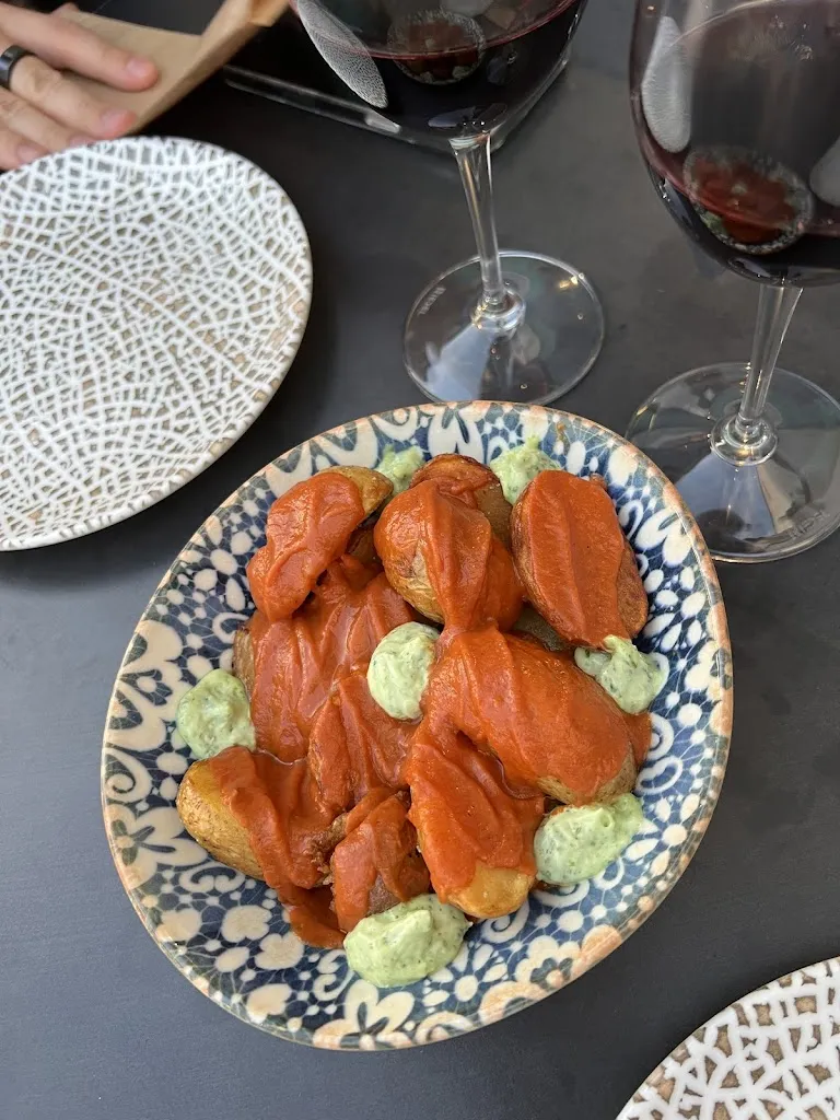 Rosie Osmun_Restaurant Portal 22_Alcover_review