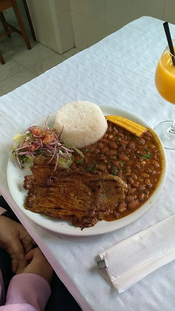 Menu_Noche y Día_Cuevas del Almanzora_image_8