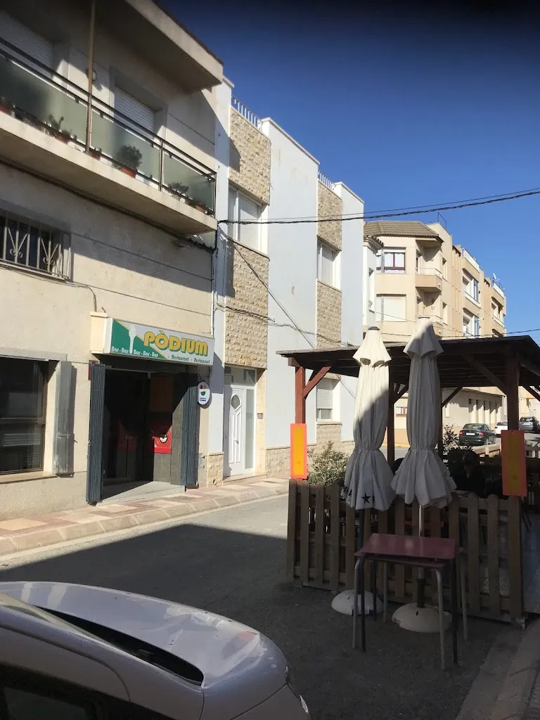 Pete Gee_Restaurant Bar Pòdium_Aldea L_review