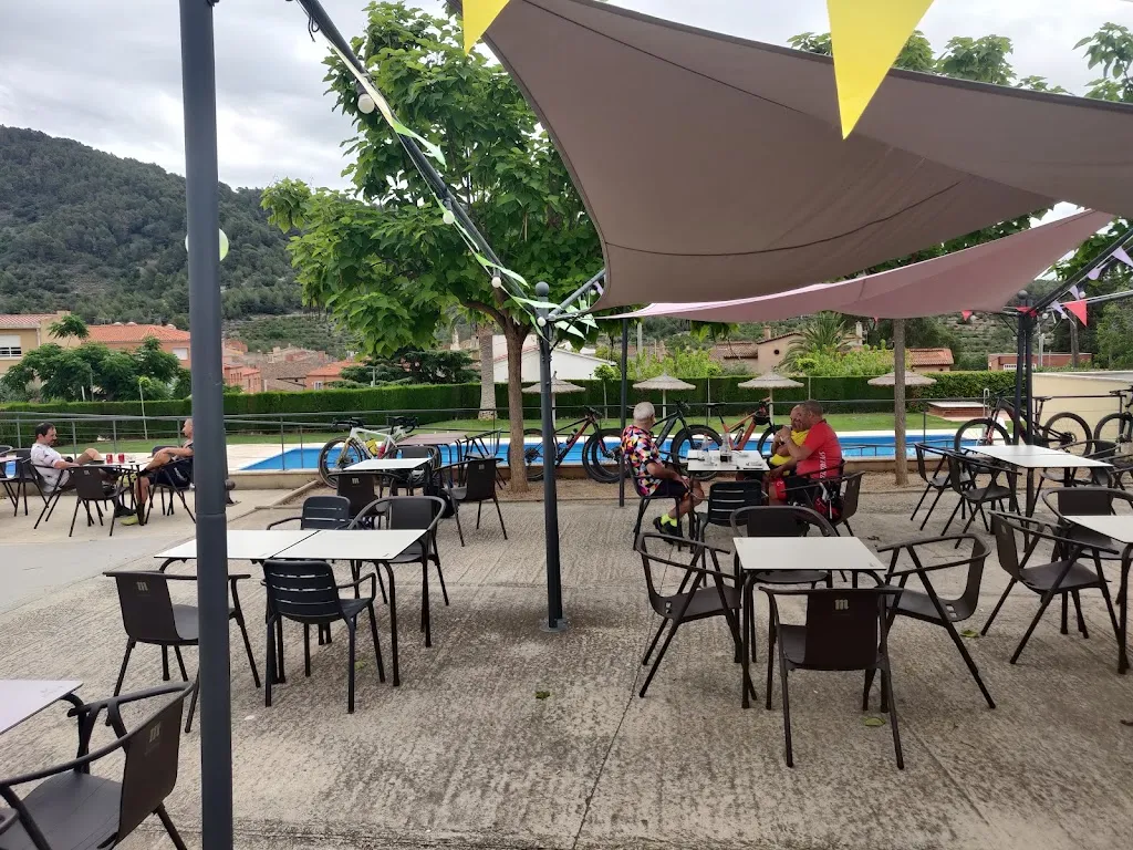 Menja Bé Piscines l’Aleixar_Aleixar_slider_image_1