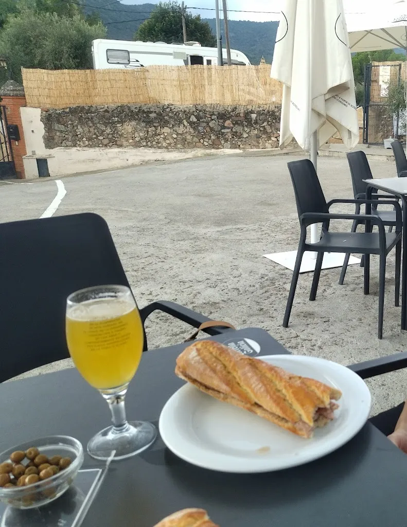 Jose Luis Calzado_El Parc Bar Pàdel Tennis_Alforja_recensione