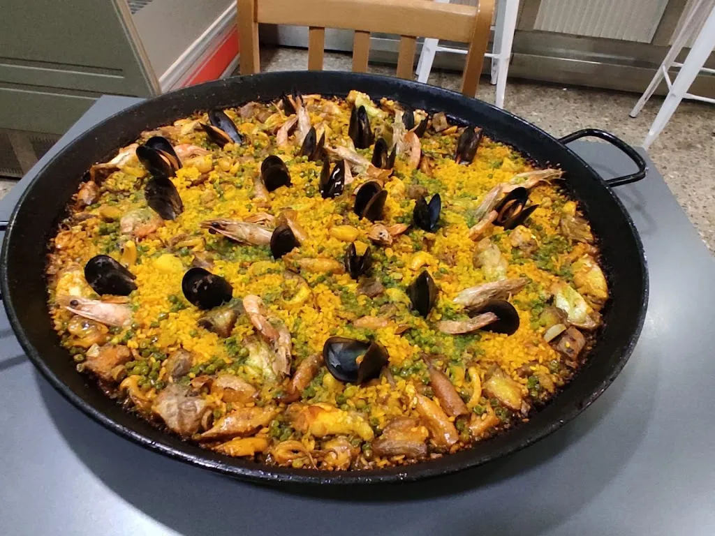 Emilio Pinto_Bar Paella_Alcanar_review
