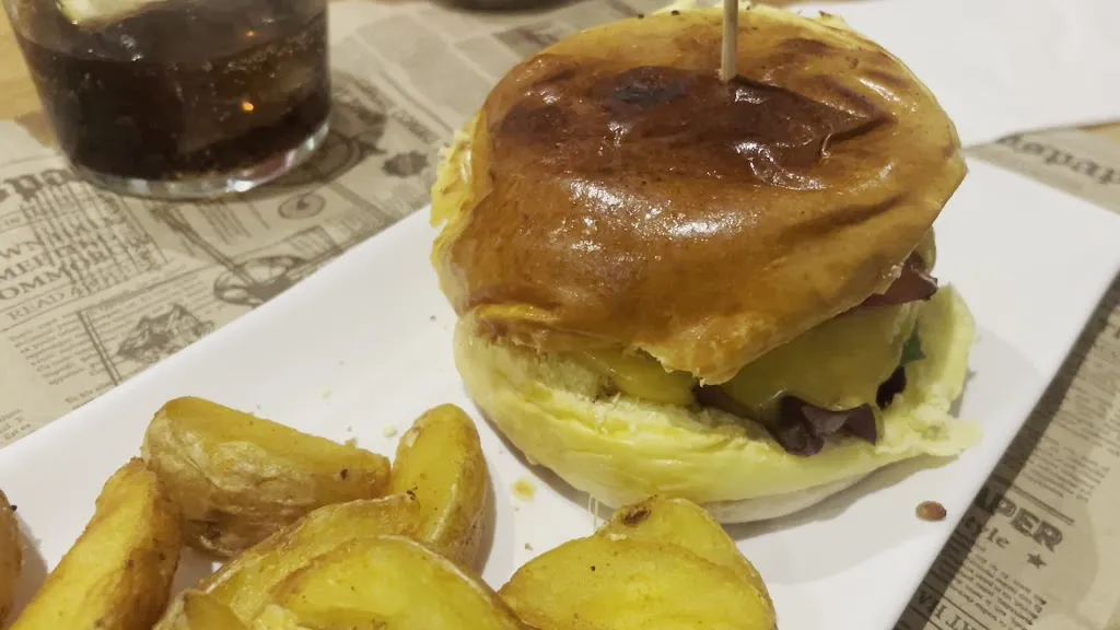 Hamburgueseria Alta•Burg_Altafulla_slider_image_2