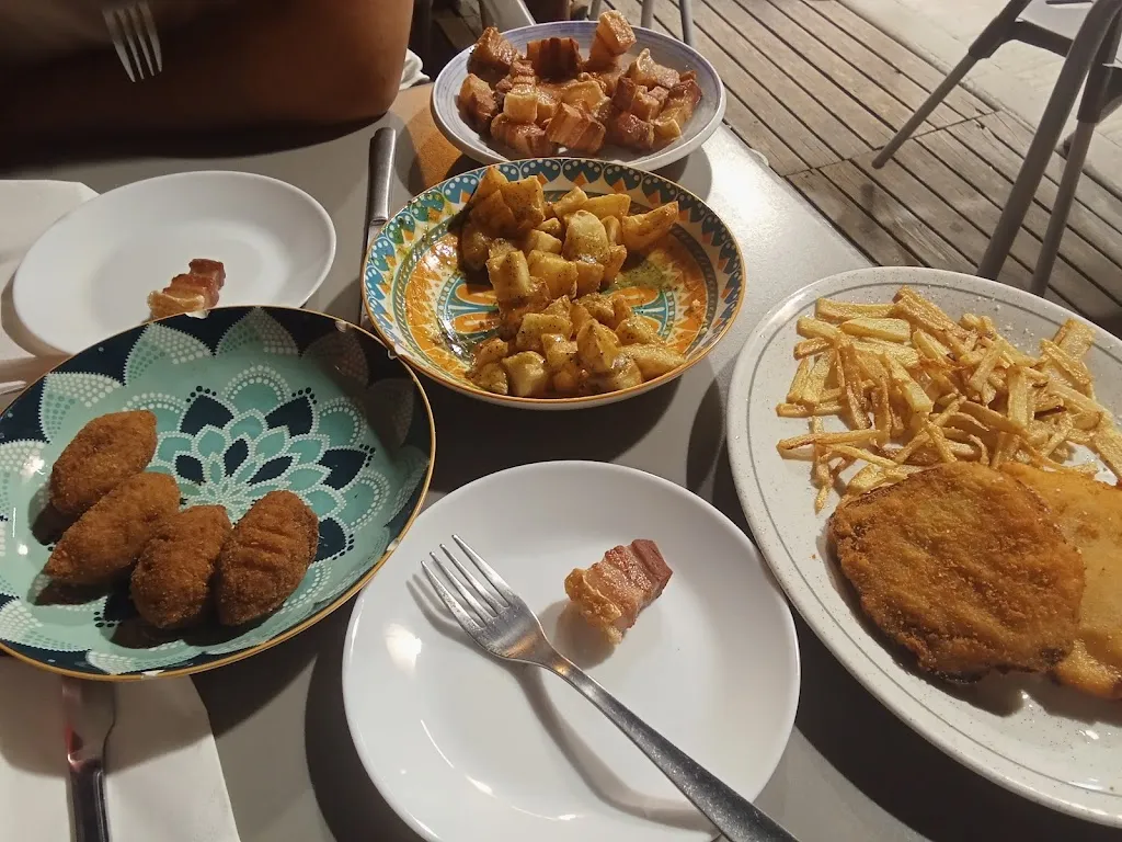 Aitana Carabel_EL BAR_Altafulla_recensione