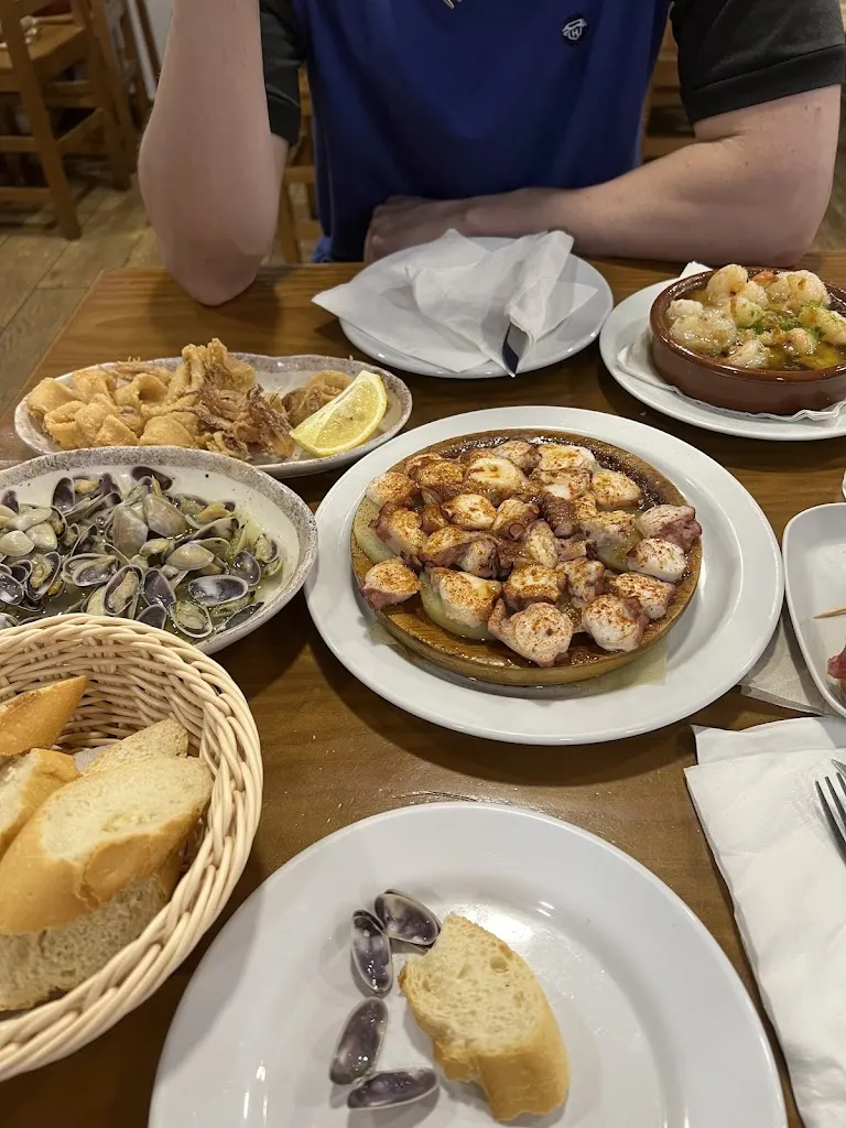 Dang Uyen_Trentavuit Torredembarra_Altafulla_review