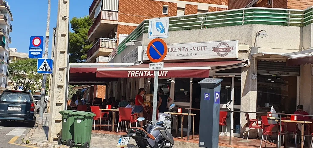 Trentavuit Torredembarra restaurant in Altafulla