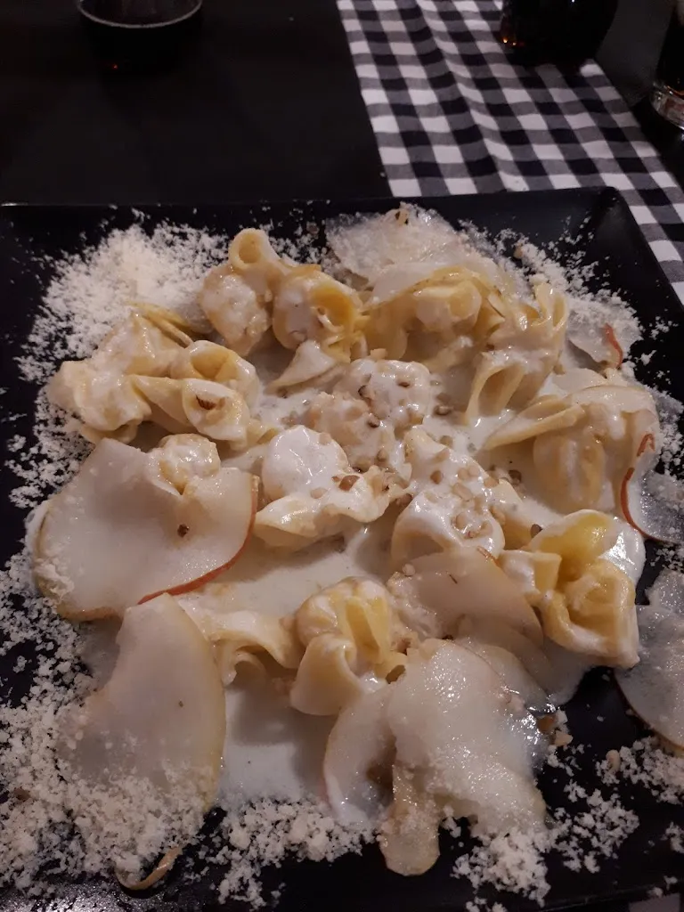 Míša Janečková_Pizzería La Bella Vita_Altafulla_recensione