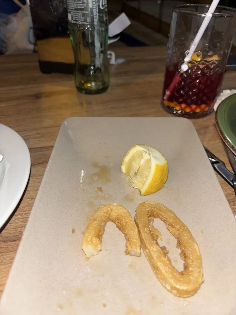 David Fran_Bar restaurante Gallardo by KUMŪ_Gallardos Los_review