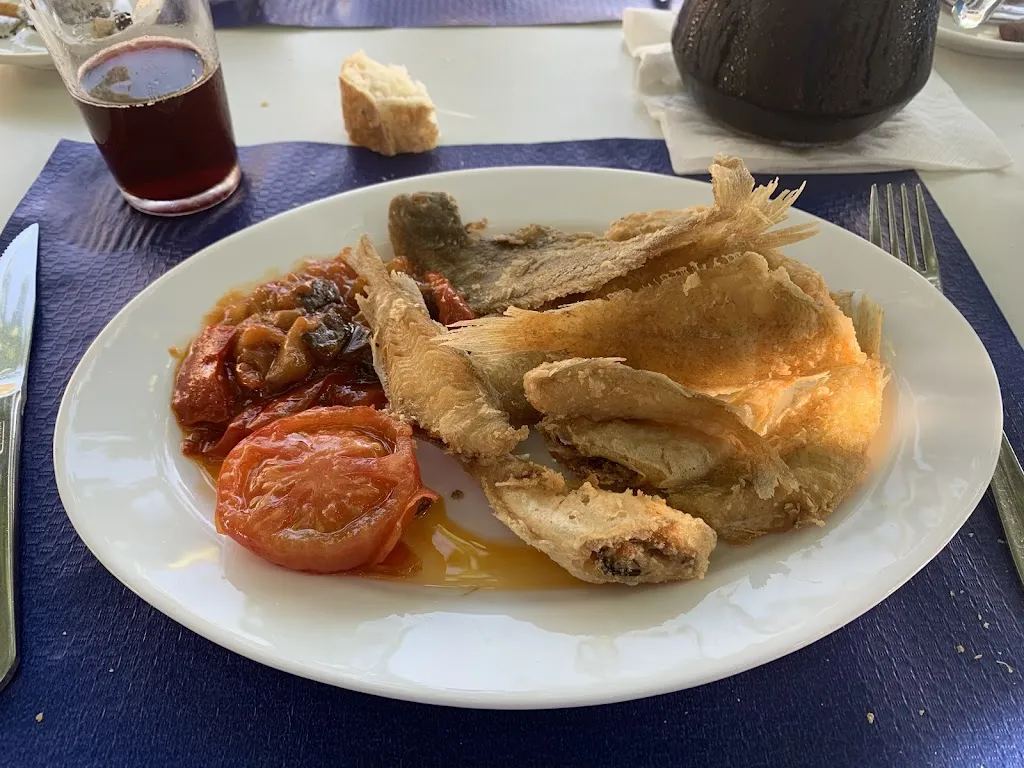 Walter Müller_Tavern of the Port_Ametlla de Mar_review