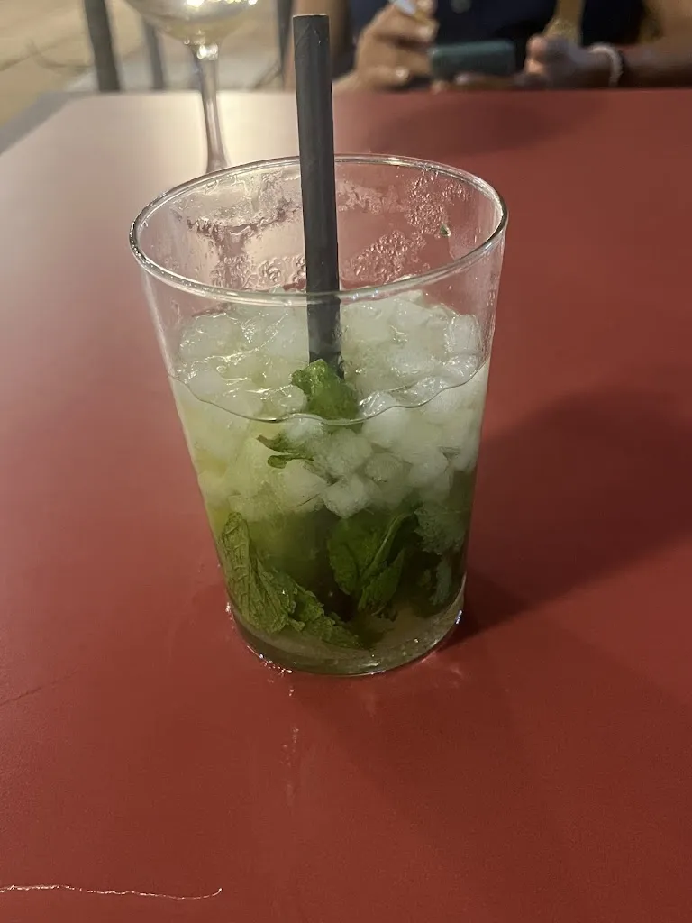 Anna Romano_Lo Garito de la Plaça_Ametlla de Mar_review