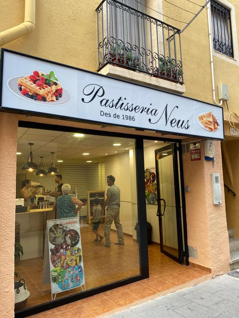 Pastisseria Croissanteria Neus_Ametlla de Mar_slider_image_1
