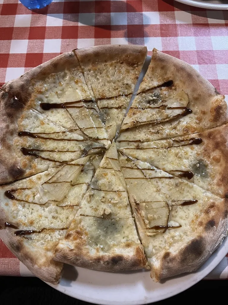 marta torres_Pizzeria Luigi_Ametlla de Mar_review