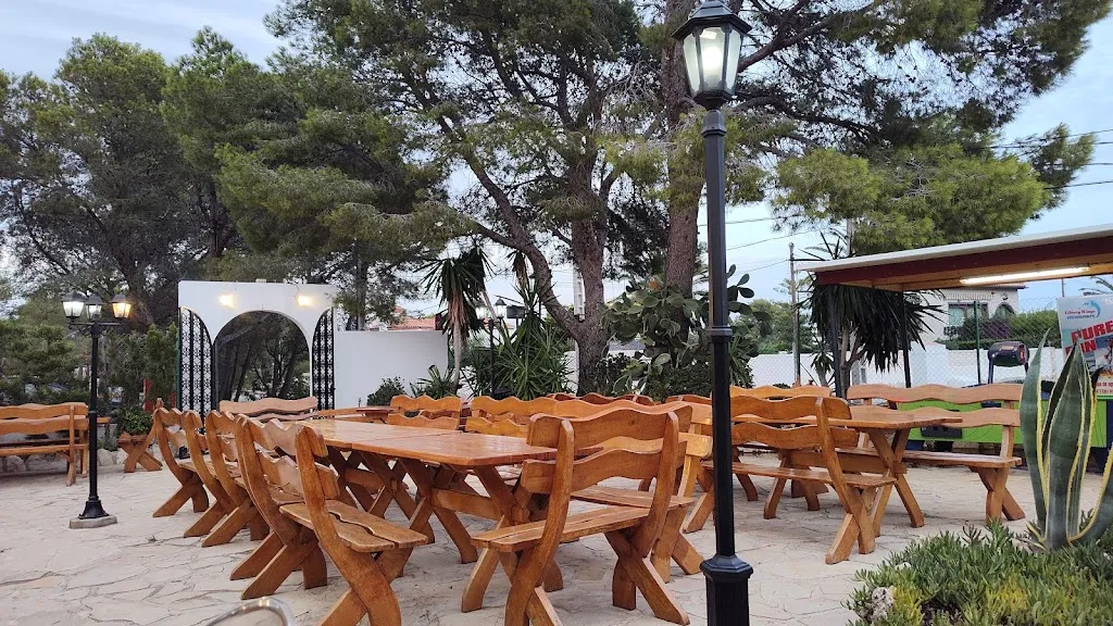 Retaurante Esmeralda 2009 restaurant in Ametlla de Mar