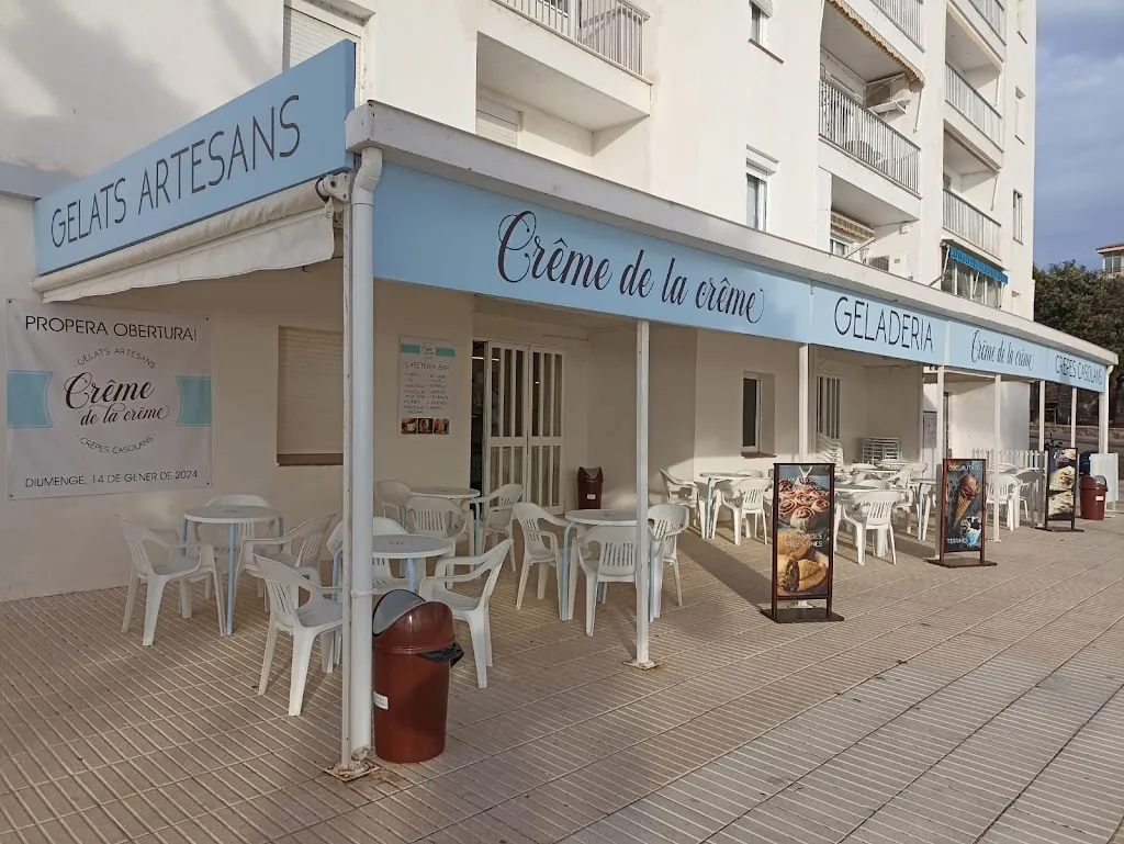 Crême de la Crême Passeig Marítim restaurant in Ametlla de Mar