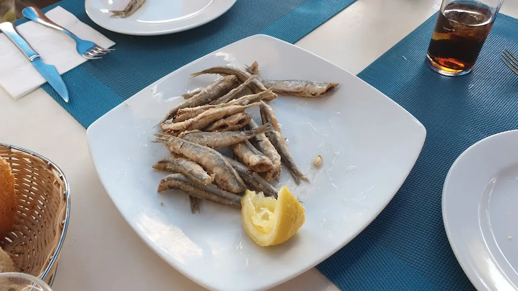 Zoltán Árpád Szabó_Bar Restaurant Calafat_Ametlla de Mar_review