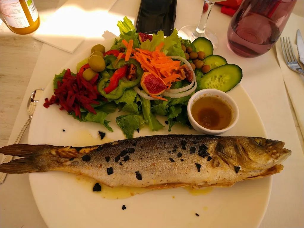 Claire Pope_Restaurant La Barraca_Ampolla L_review