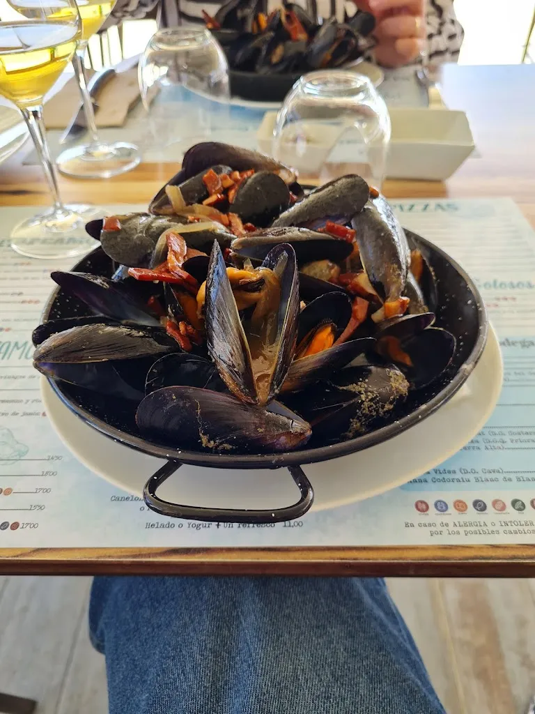 Menu_Bama Beach Club Restaurant_Ampolla L_image_6