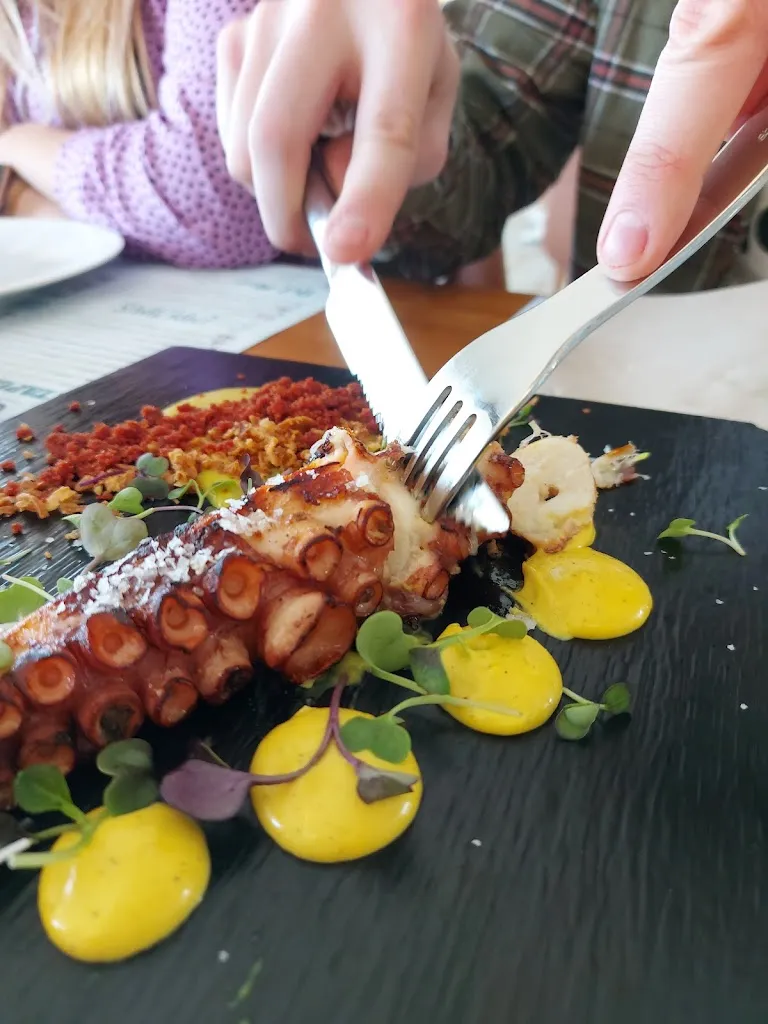 Menu_Bama Beach Club Restaurant_Ampolla L_image_7