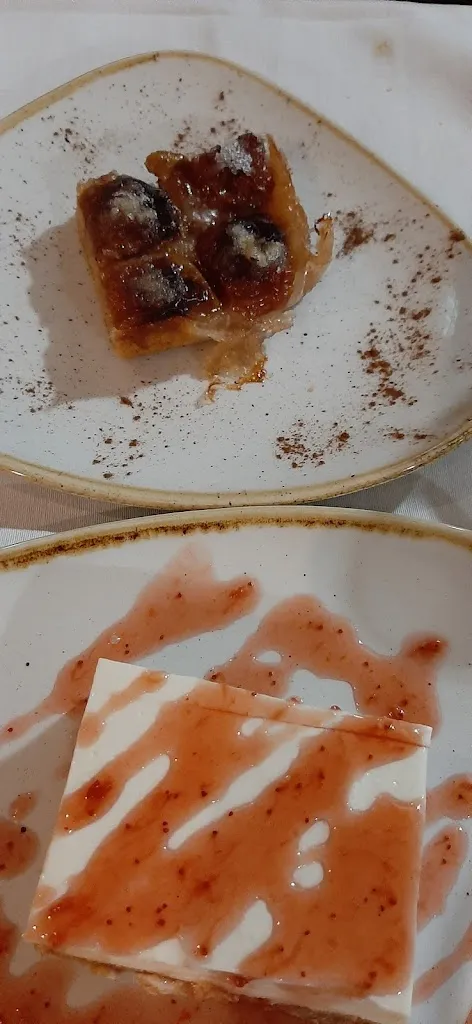 Daniel Alexandru Mureşan_El Pescador_Ampolla L_review