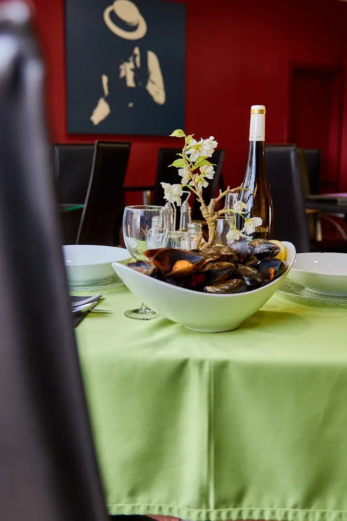 Frankfurt Tere_Ampolla L_slider_image_2