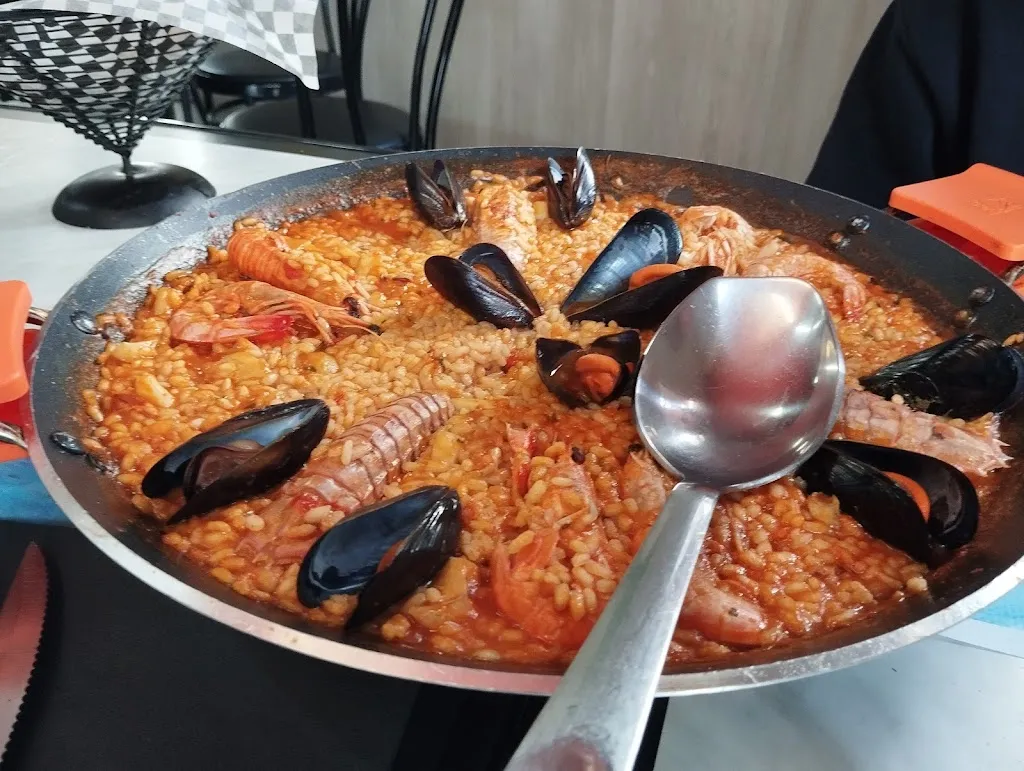 Frankfurt Tere_Ampolla L_slider_image_3