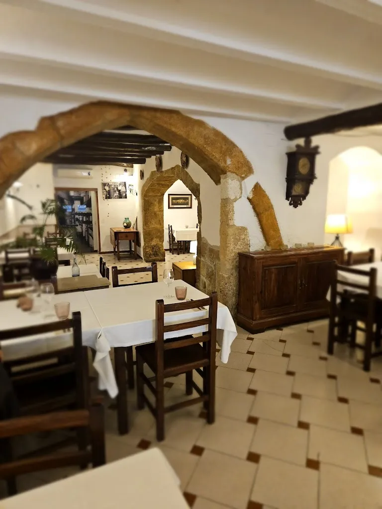 Fonda Can Peraire restaurant in Arboç