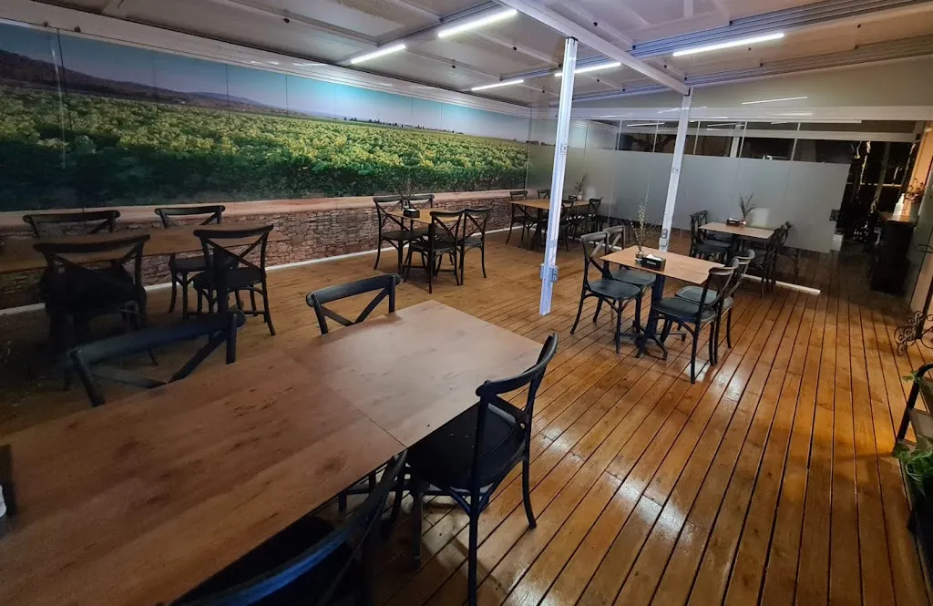 Braseria La Mossegada restaurant in Arboç