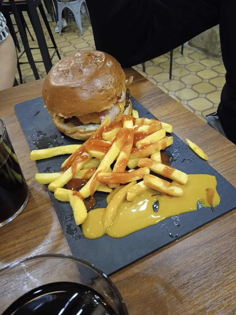 Mario Raya Revestido_Frankfurt's Victoria_Arboç_review