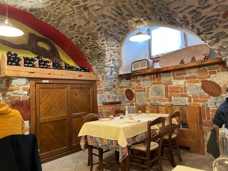 Trattoria da Mo restaurant in Argentera