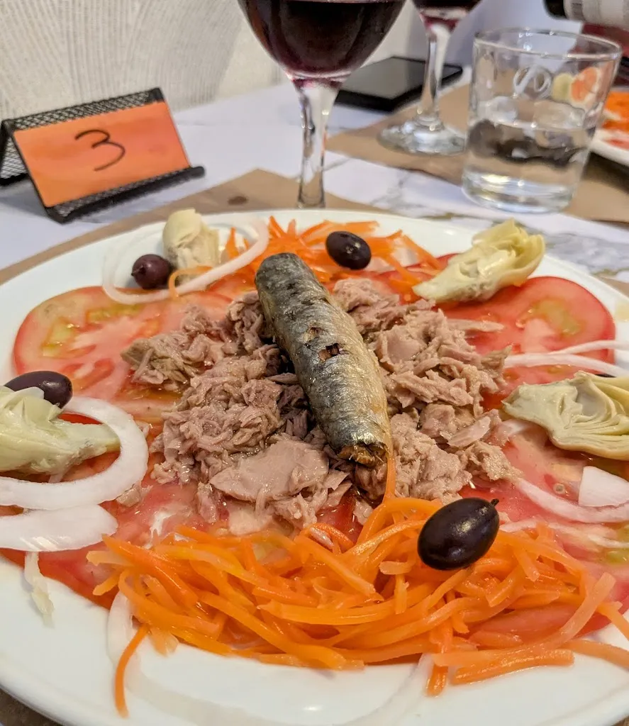 Steven Lockett_CA MIQUEL_Benifallet_review