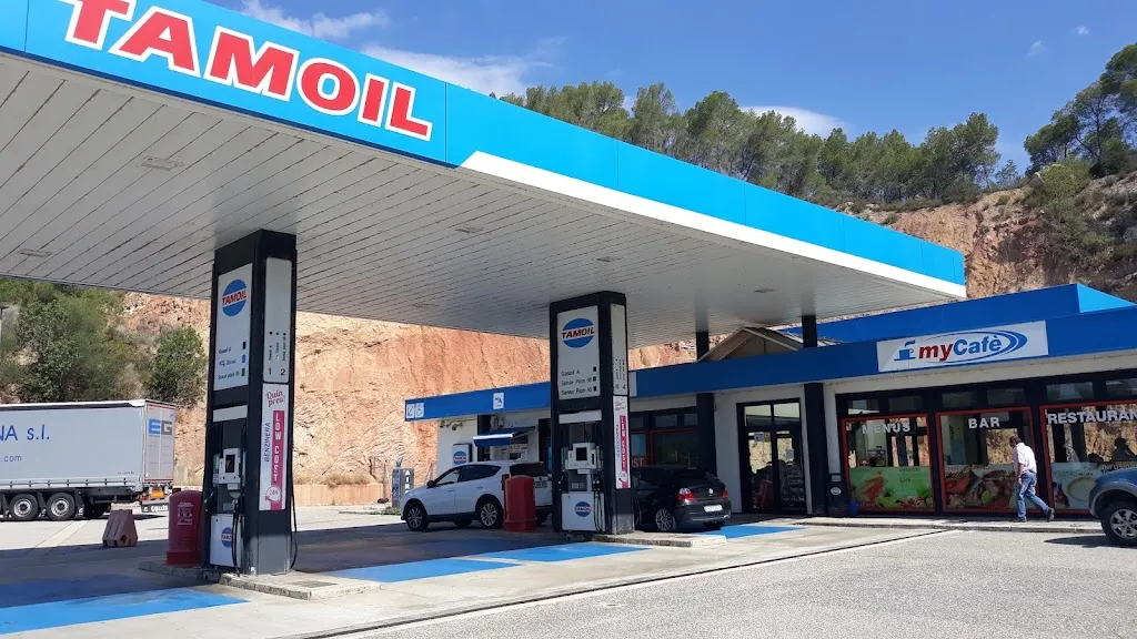 Bar Restaurante Tamoil restaurant in Benifallet