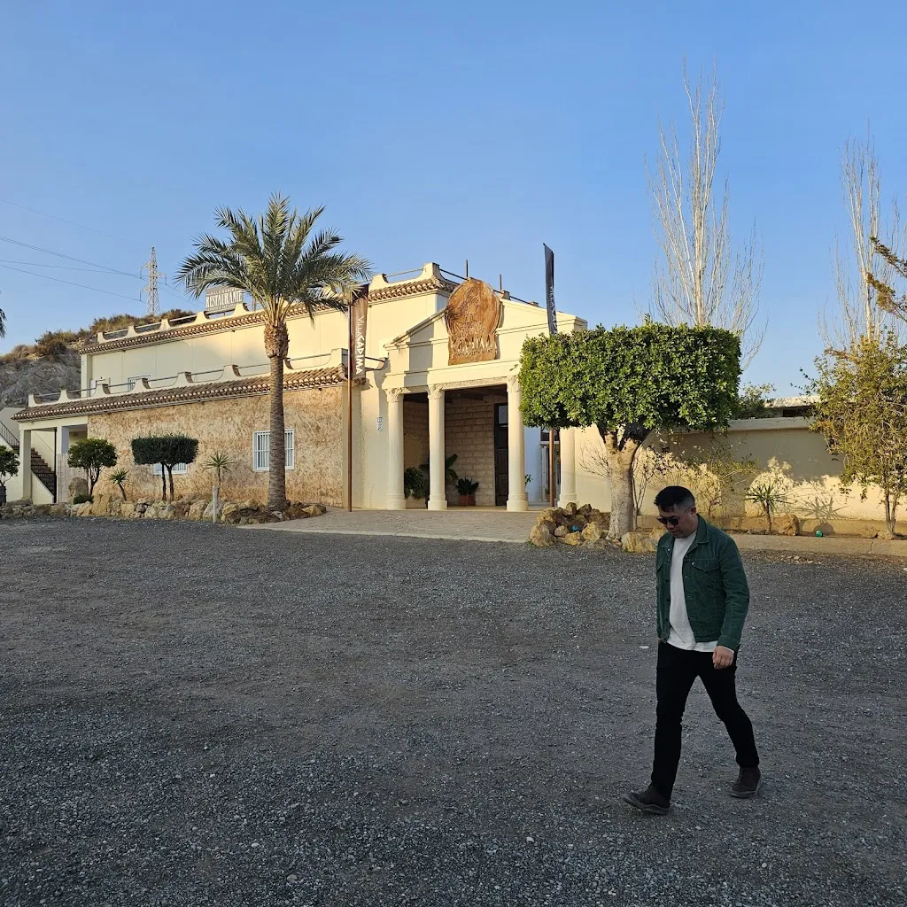 Rik Ellerby (Photographer)_Villa Cadima_Gallardos Los_review