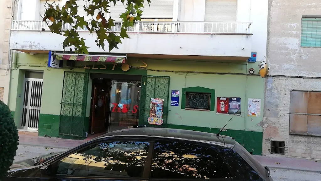 Els 7 gato's Bar de Desi_Benissanet_slider_image_3