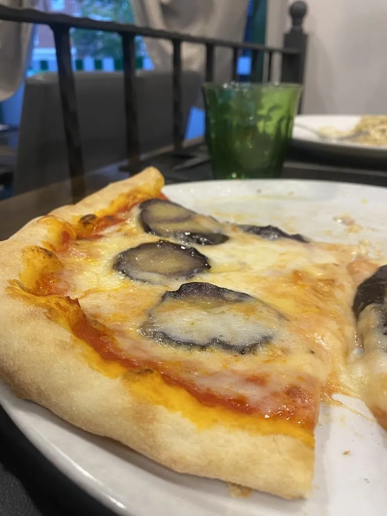 Varun Ajrawat_La Dolce Vita_Amposta_review