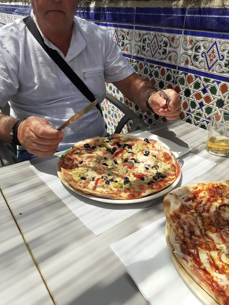 Marcella Balasse_Restaurante Pizzería EL NARANJO by Ana_Gallardos Los_review