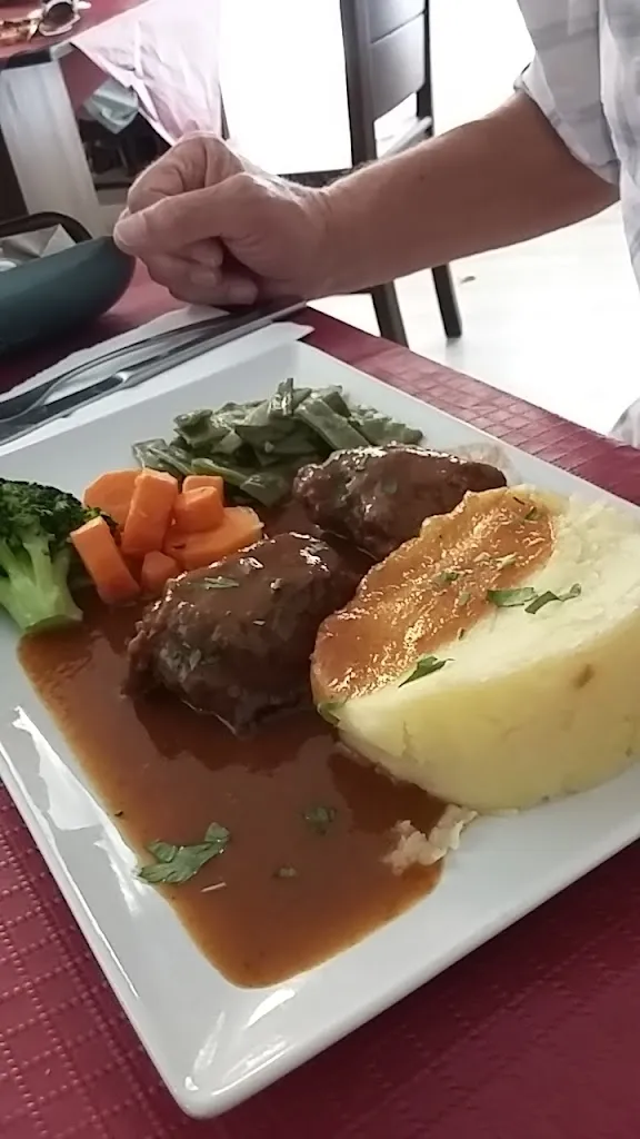 KEITH ARMITAGE_Restaurante Bar Los Angeles_Gallardos Los_review