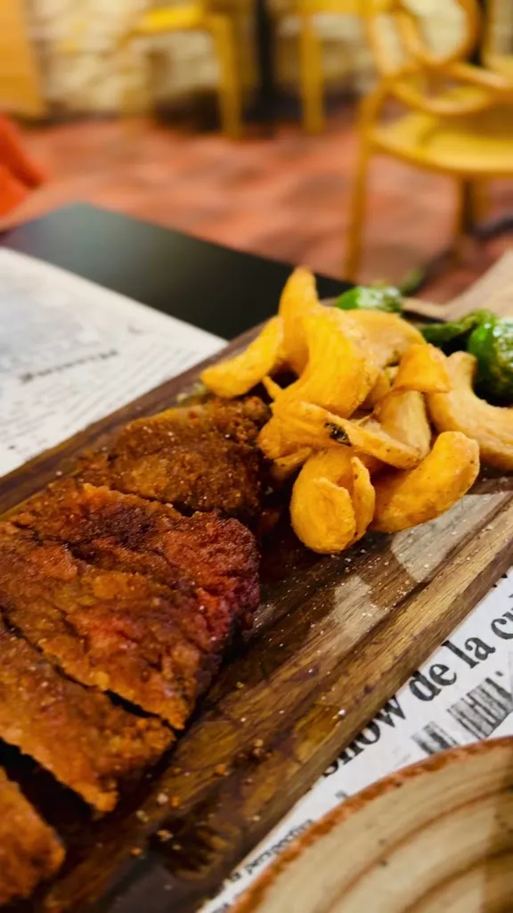 Charly Chevappe_Toca Fusta Gastrobar_Amposta_review