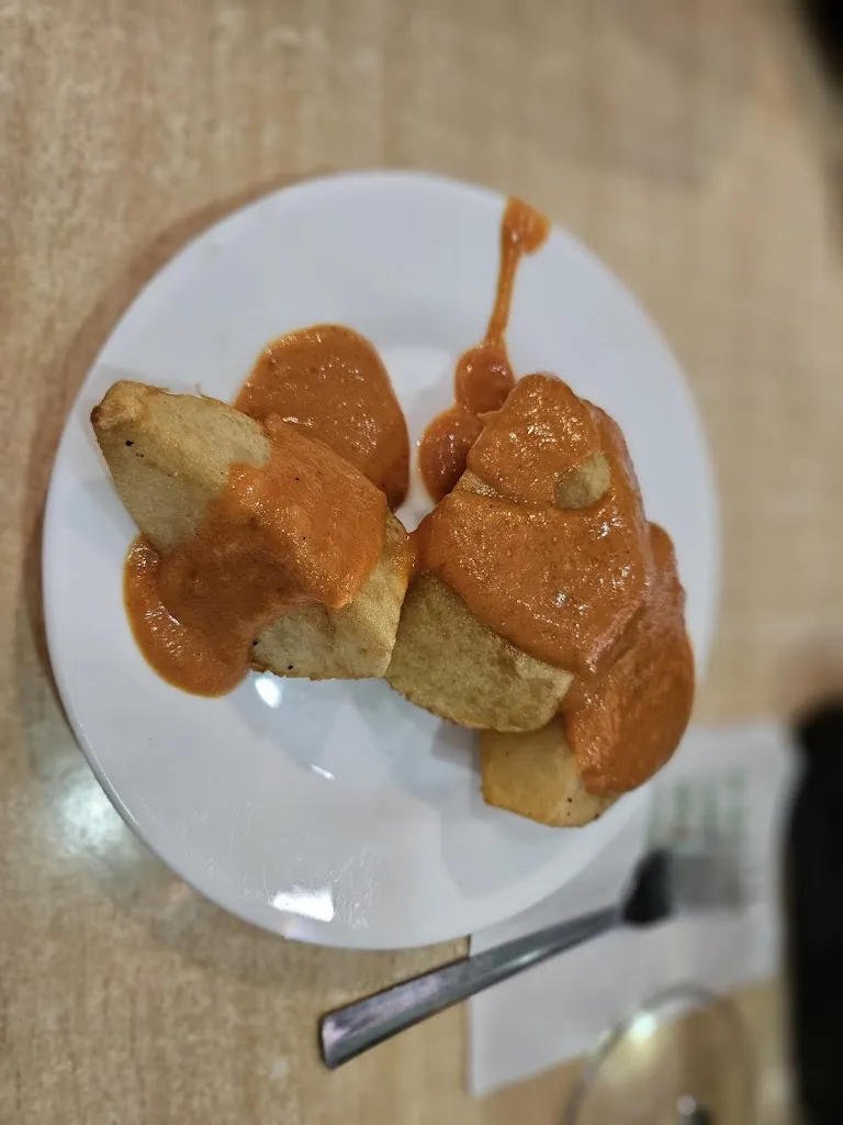 Manuela _______Restaurante bar La Esquinita_Instinción_review