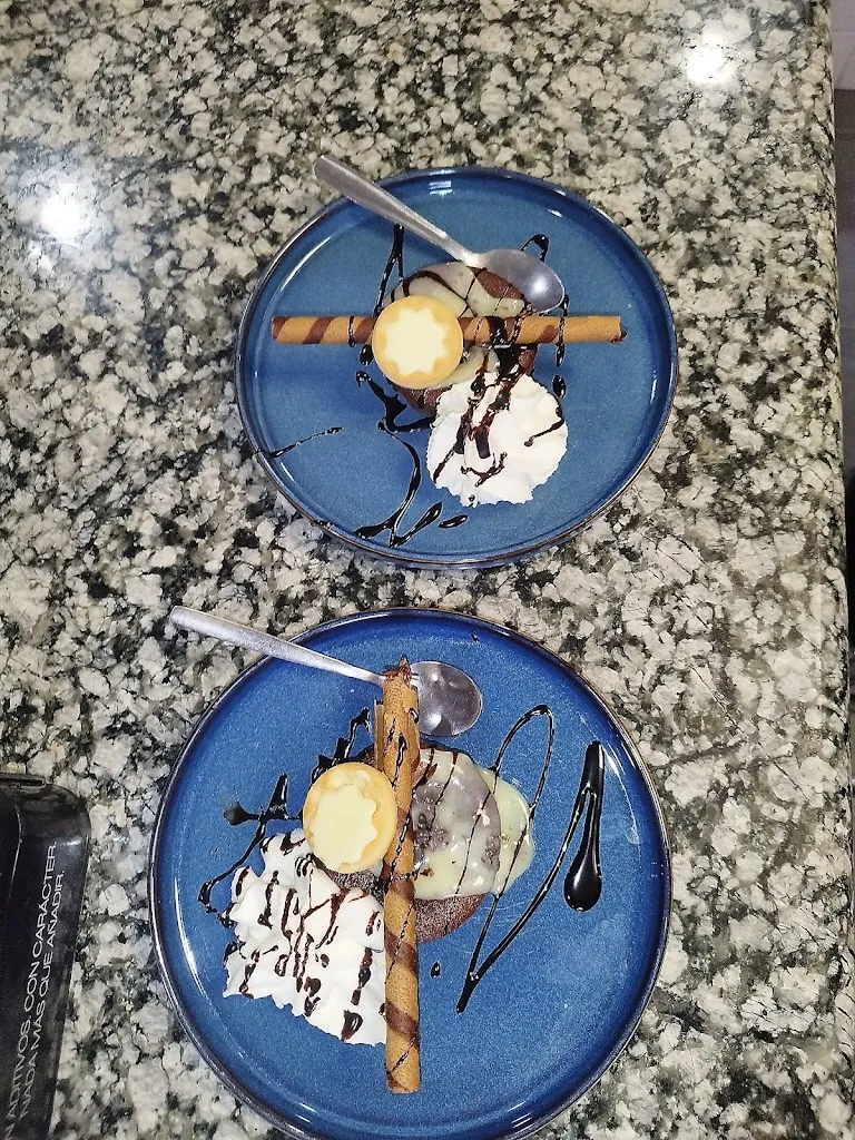 Antonio Martínez_Restaurante bar La Esquinita_Instinción_review