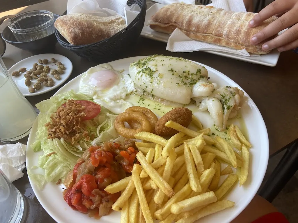 Ruth iglesias ayach_Lo Mercat - Llesqueria Gelateria_Amposta_recensione