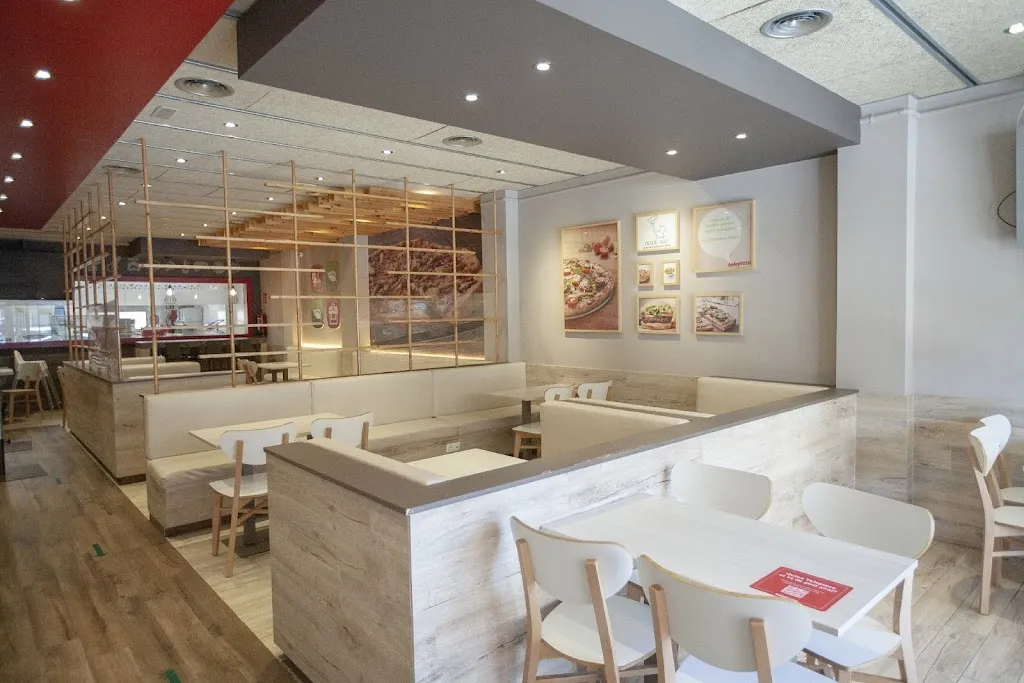 Telepizza Amposta - Menjar a Domicili_Amposta_slider_image_1