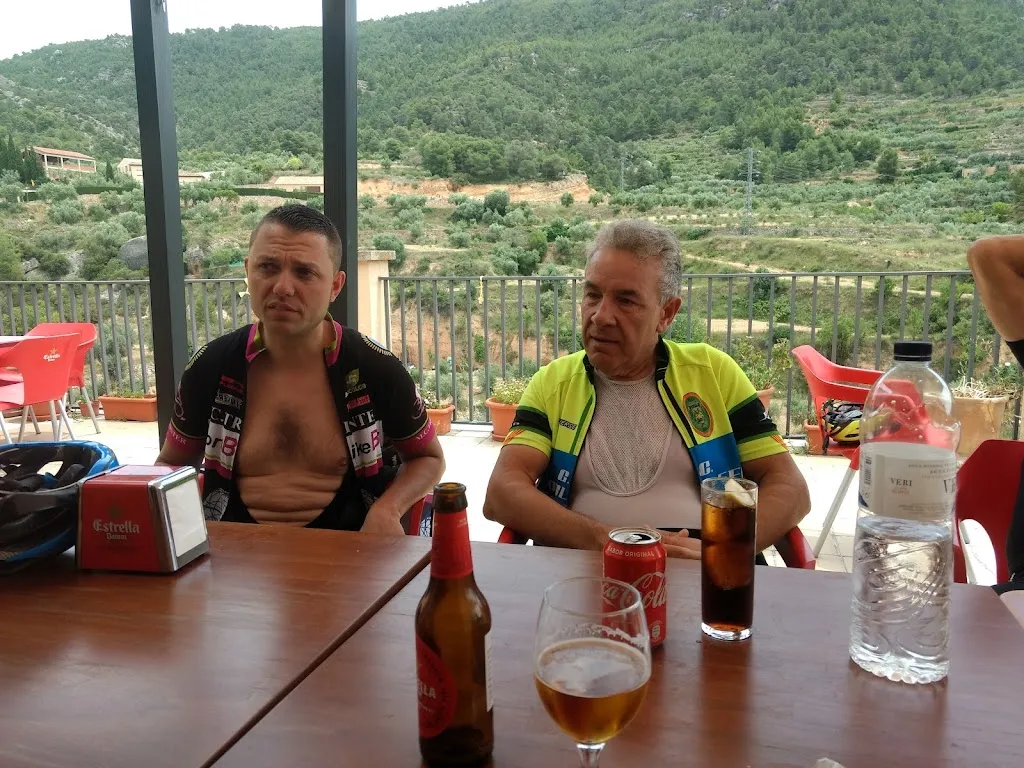 Juan Casanovas_Societat Recreativa La Unió de Cabacés_Cabacés_review