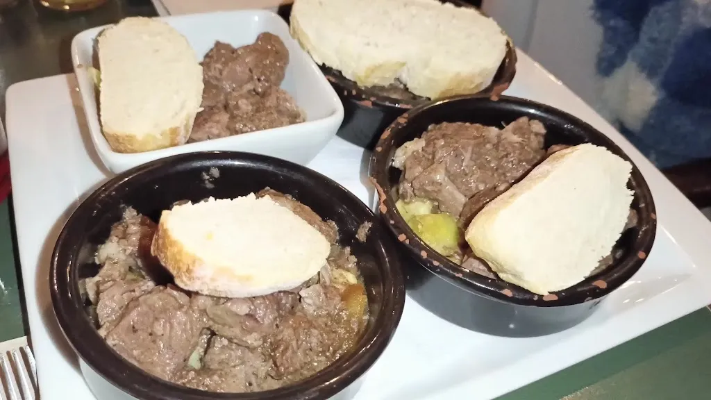 Taberna La Bodega del Jamón_Ejido El_slider_image_2